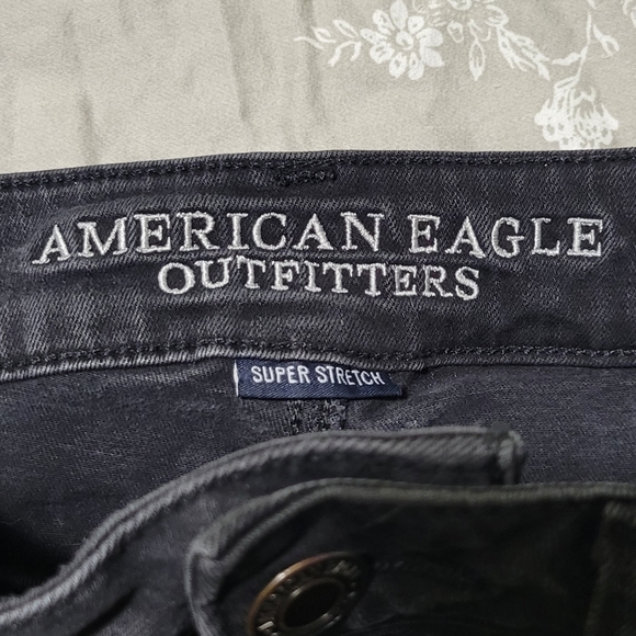 AE ~ Hi Rise Shortie - Picture 4 of 6